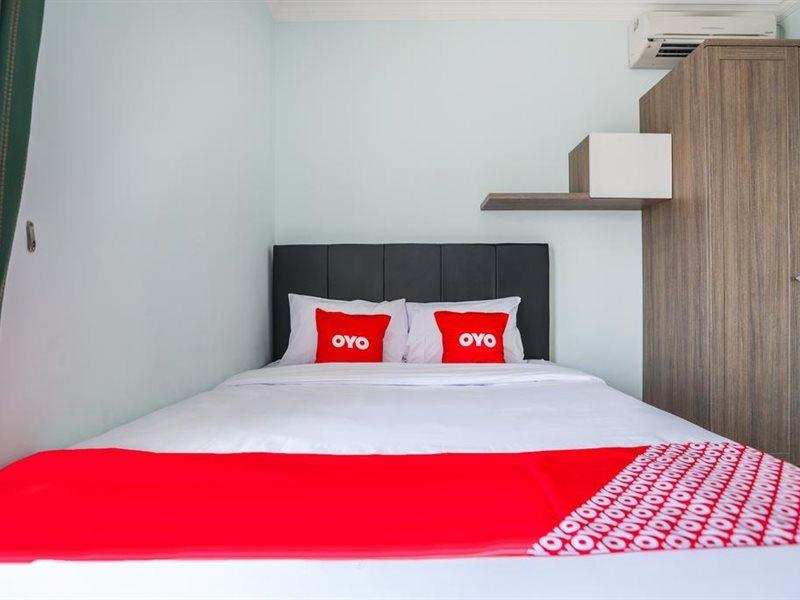 Oyo 1551 Studento Guest House Тангеранг Екстериор снимка