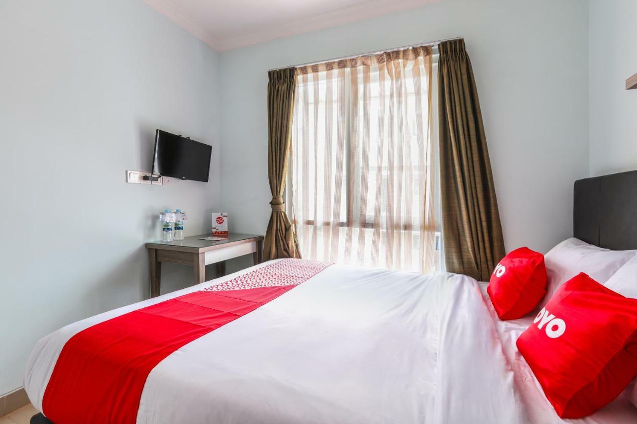 Oyo 1551 Studento Guest House Тангеранг Екстериор снимка